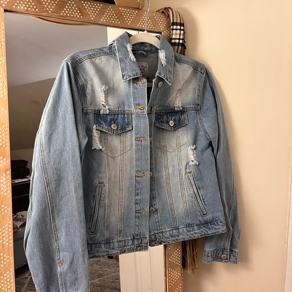 Womens Love Tree Denim Jacket SIZE MEDIUM